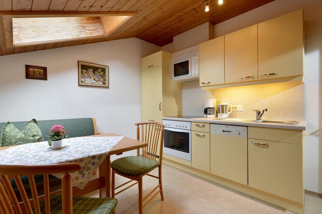 Haus Traudl Appartement Mayrhofen Kamer foto