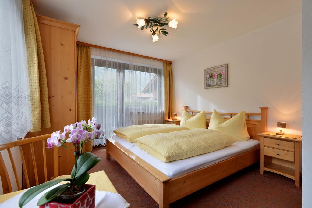 Haus Traudl Appartement Mayrhofen Kamer foto